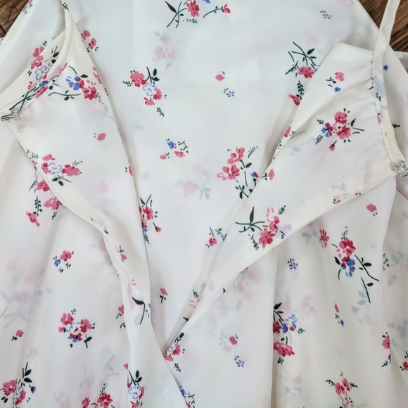 SOLD🚨SOLD🚨SOLD                              Parker ~ Floral Dress~ SizeL - Picture 3 of 7
